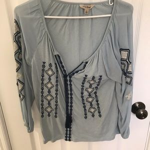 Lucky brand shirt ALL TOPS 3/20$!